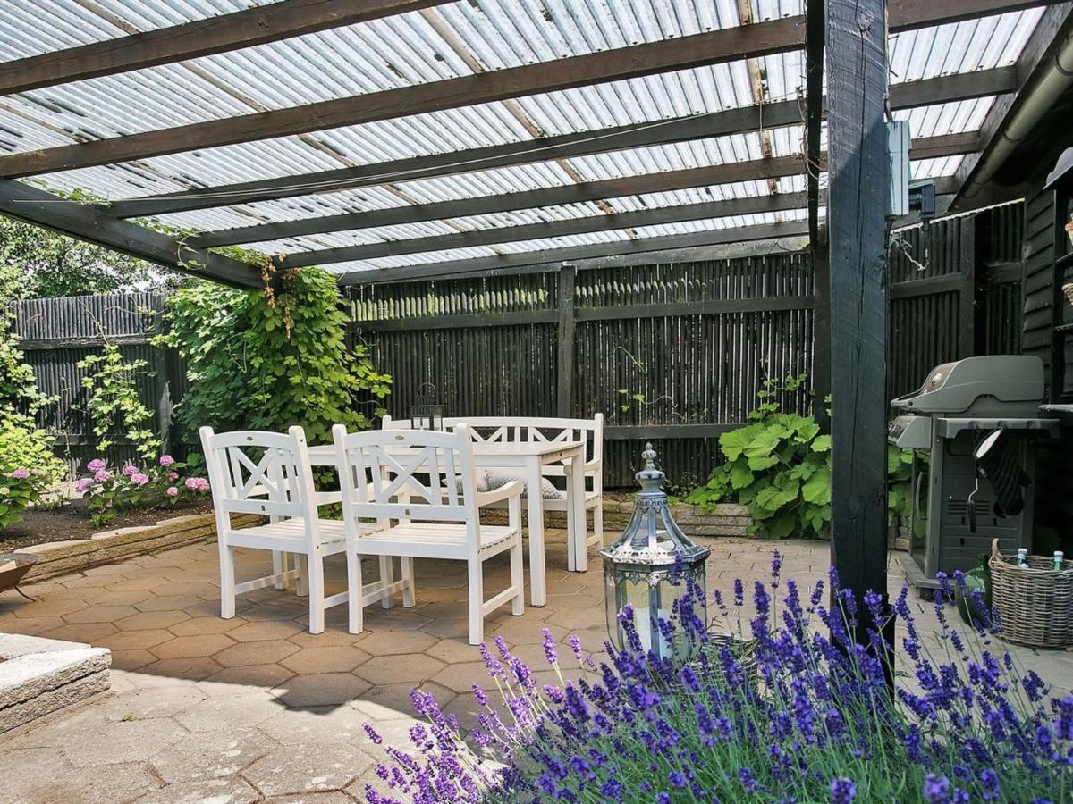 Holiday Home Sibo - 1-5Km From The Sea In Lolland- Falster And Mon By Interhome Stege Exteriör bild